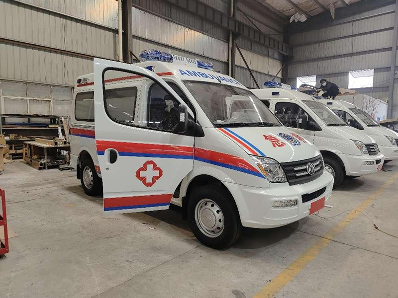 大通V80短軸監(jiān)護型救護車-JHW