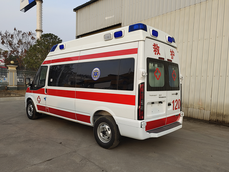福特V348長(zhǎng)軸福星頂監(jiān)護(hù)型救護(hù)車