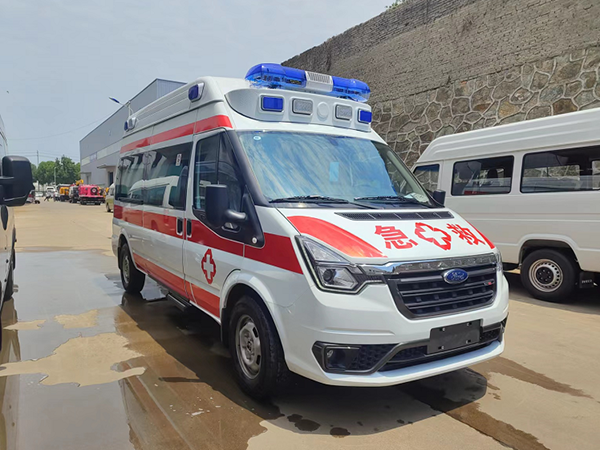 福特V348長軸高頂監(jiān)護型（一體化內飾）救護車